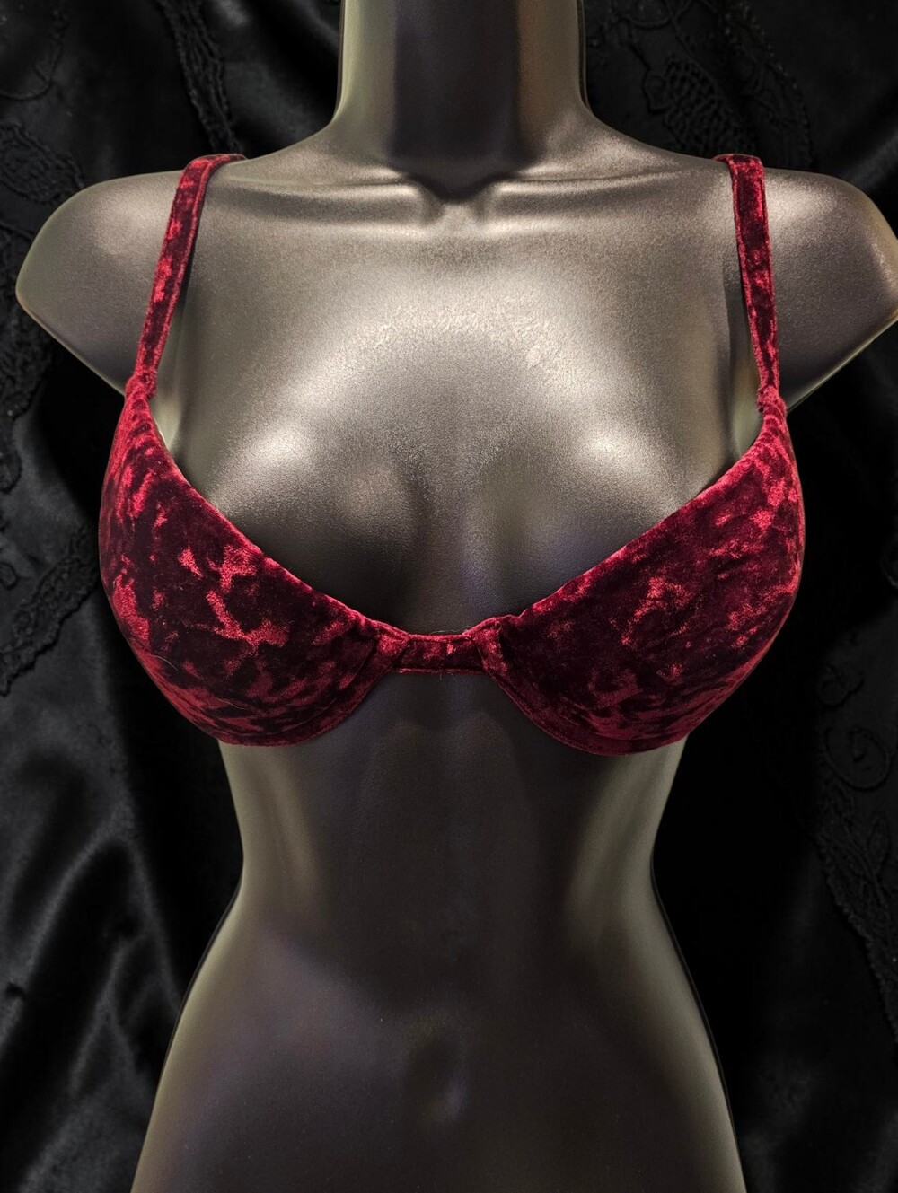 Vintage Victoria's Secret Crushed Velvet Pushup Bra 34 B